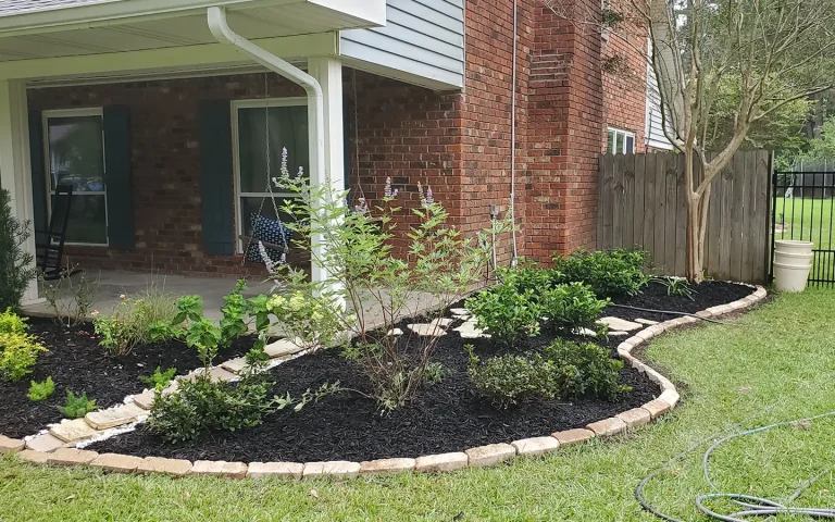 Curbside gallery -1 landscape refresh 1@ 1440 x 900