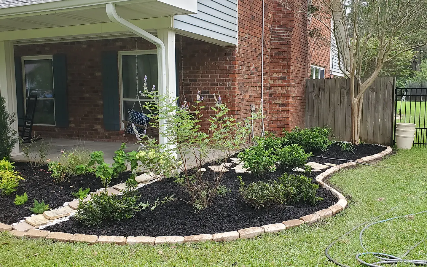 Curbside gallery -1 landscape refresh 1@ 1440 x 900